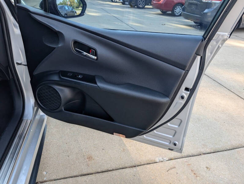 2017 Toyota Prius Four Touring