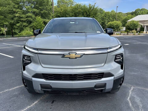 2025 Chevrolet Silverado EV LT