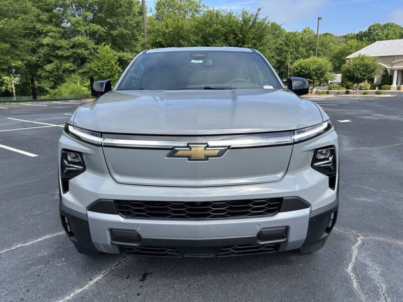 2025 Chevrolet Silverado EV LT
