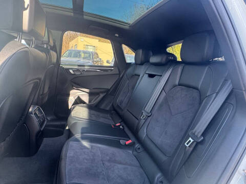 2017 Porsche Macan S