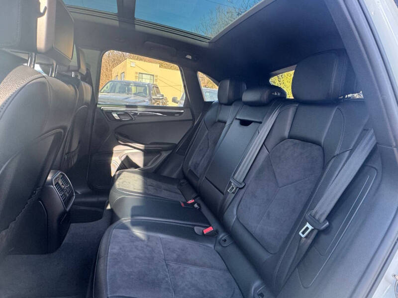 2017 Porsche Macan S