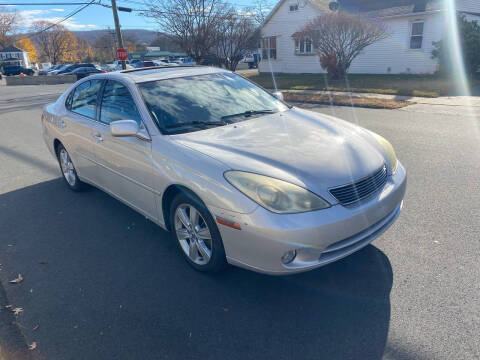 2005 Lexus ES 330 for sale at Route 10 Motors LLC in Plainville CT