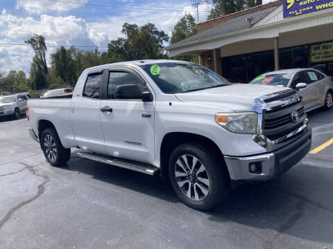 2014 Toyota Tundra SR5