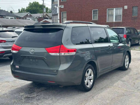 2014 Toyota Sienna