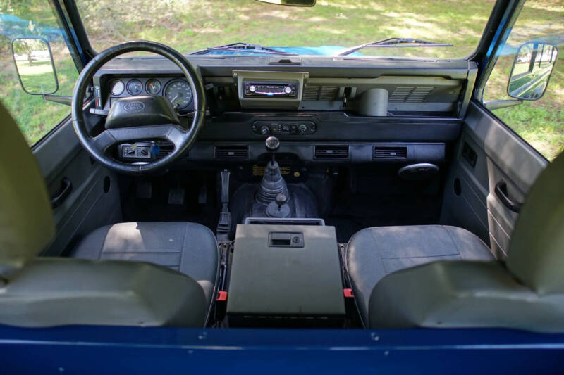 2000 Land Rover Defender