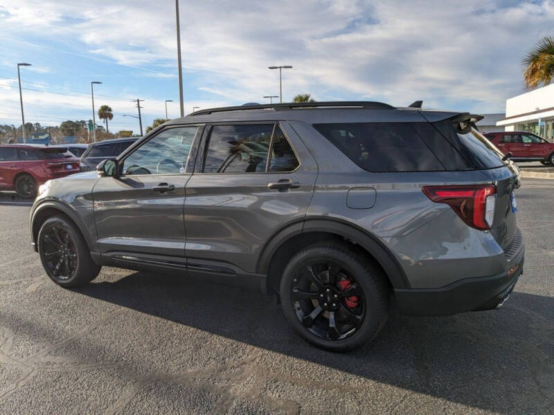 2023 Ford Explorer ST