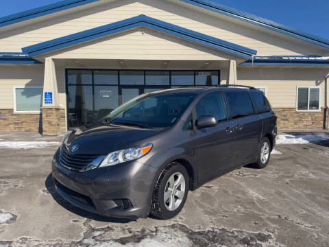 2017 Toyota Sienna for sale at The Car Buying Center in Loretto MN