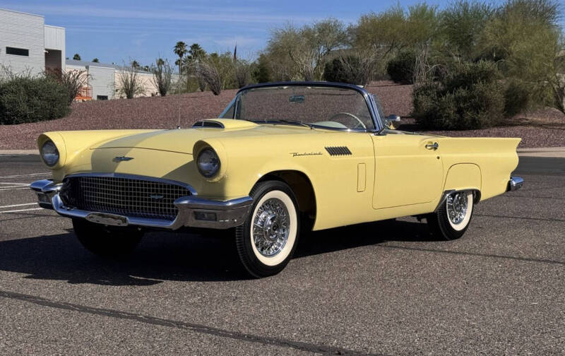 1957 Ford Thunderbird
