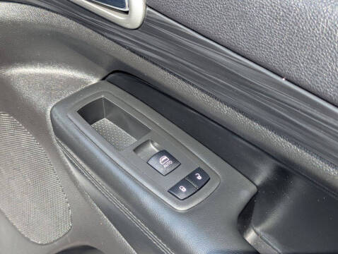 2019 Jeep Grand Cherokee Laredo E