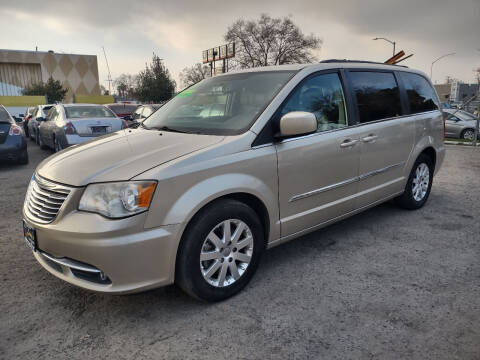 2013 Chrysler Town and Country for sale at Larry's Auto Sales Inc. in Fresno CA