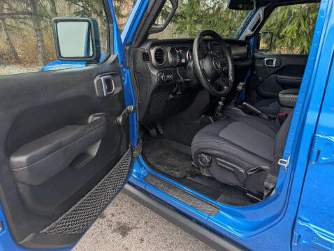 2022 Jeep Gladiator Willys Sport