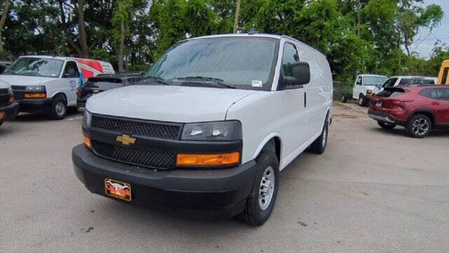 2025 Chevrolet Express 2500