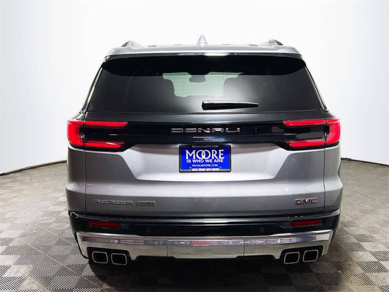 2025 GMC Acadia Denali