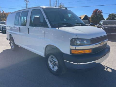 2025 Chevrolet Express 2500