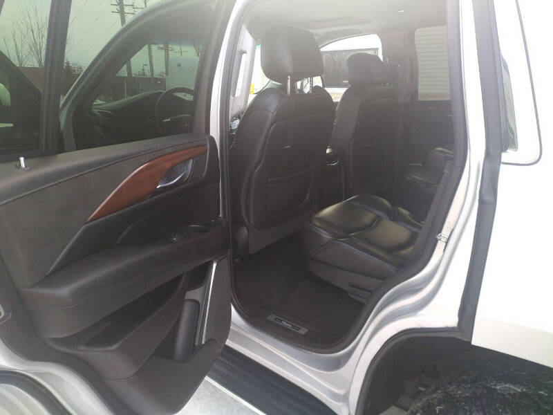 2019 Cadillac Escalade Luxury