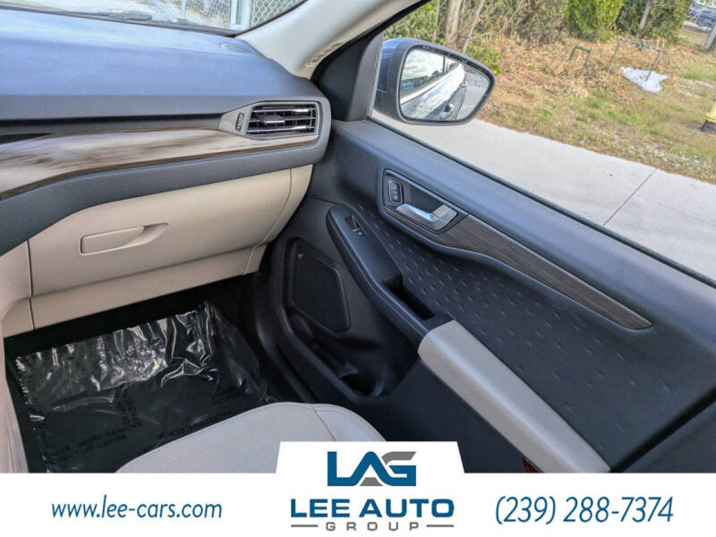 2020 Ford Escape Titanium