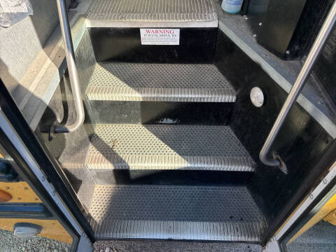 2004 Freightliner FS65 Chassis