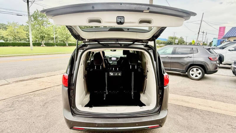 2018 Chrysler Pacifica Touring L