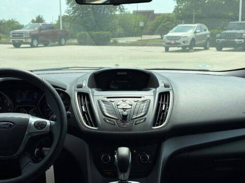 2016 Ford Escape S