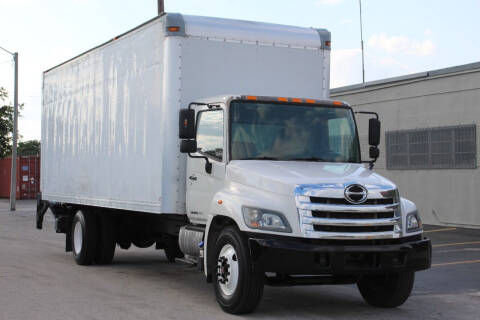2015 Hino 268