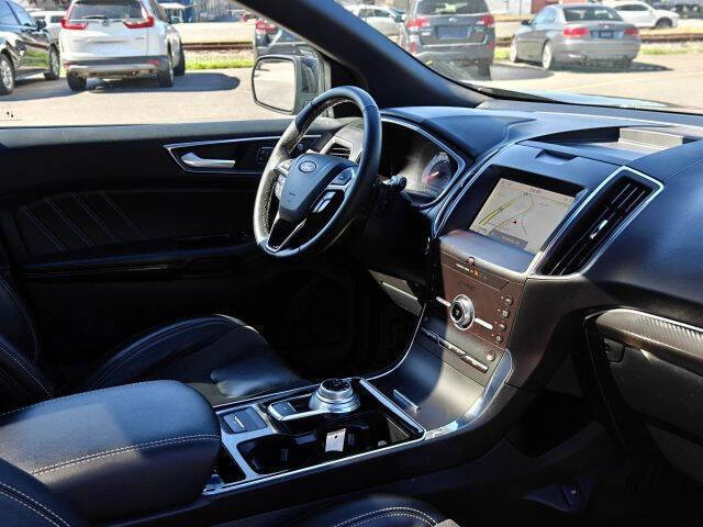2020 Ford Edge ST
