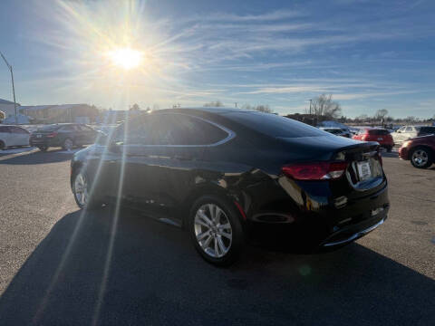 2015 Chrysler 200 Limited