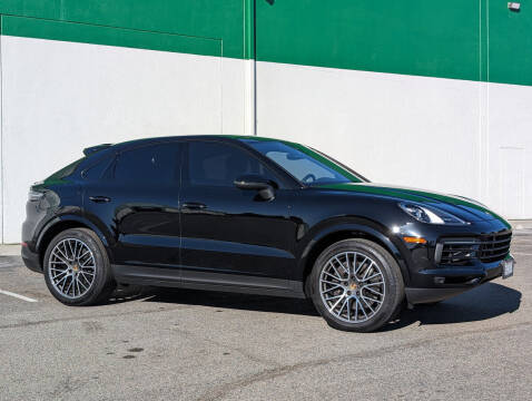 2023 Porsche Cayenne Coupe Platinum Edition