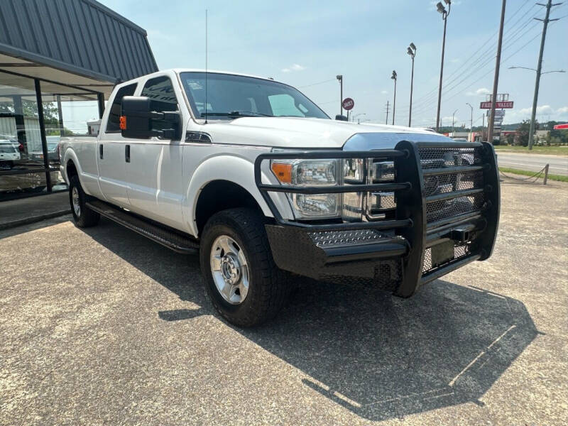 2015 Ford F-350 Super Duty XLT photo 6