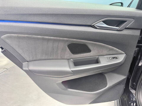 2023 Volkswagen Golf GTI SE