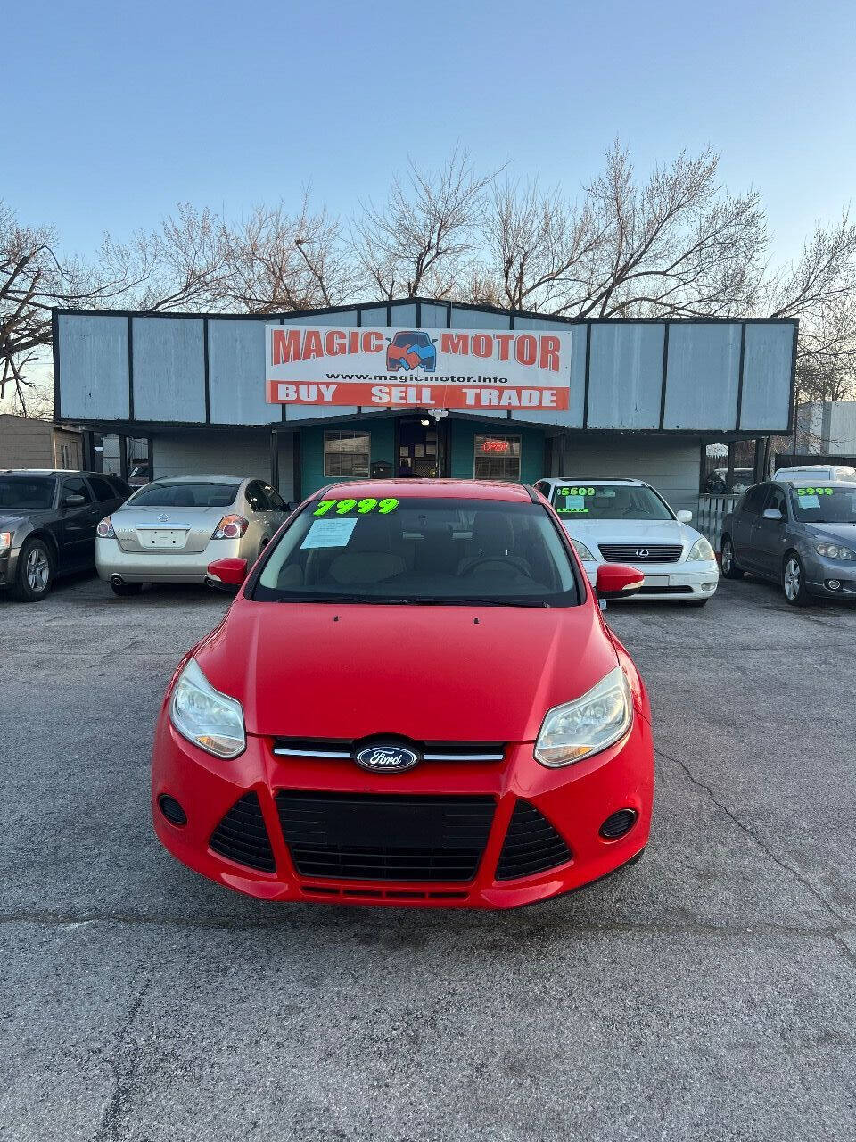 Red 2014 Ford Focus SE SE 4dr Hatchback 1