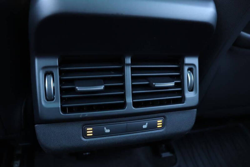 2023 Land Rover Range Rover Evoque P250 SE