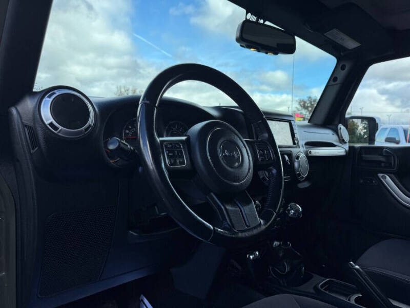 2015 Jeep Wrangler Unlimited Sahara