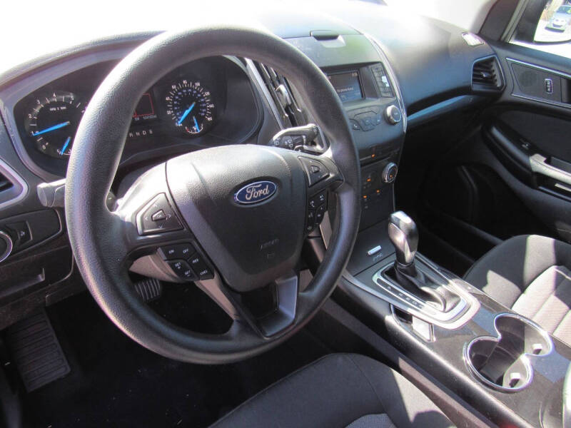 2017 Ford Edge SE