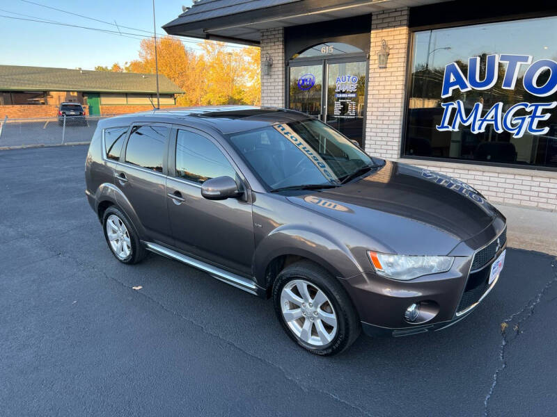 2012 Mitsubishi Outlander null photo 18