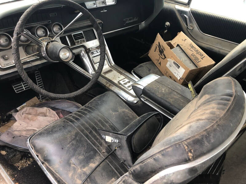 1964 Ford Thunderbird