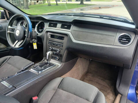 2013 Ford Mustang V6