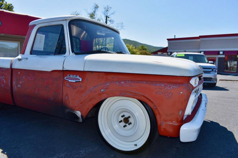 1965 Ford F-100