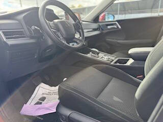 2024 Mitsubishi Outlander ES