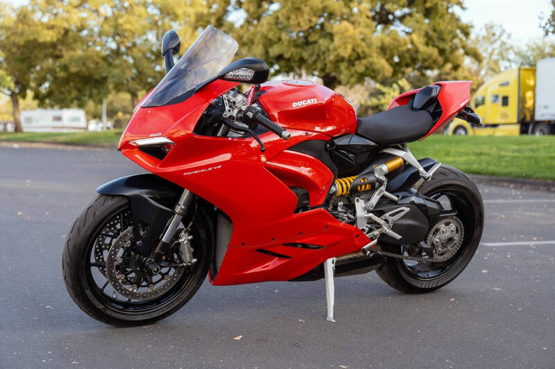 2020 Ducati V2 Superquadro Final Edition