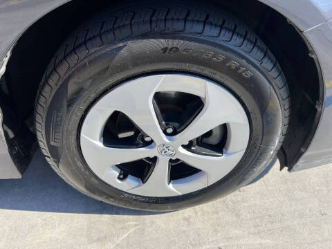 2012 Toyota Prius Three