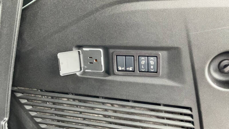 2025 GMC Yukon AT4