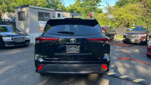 2023 Toyota Highlander Platinum