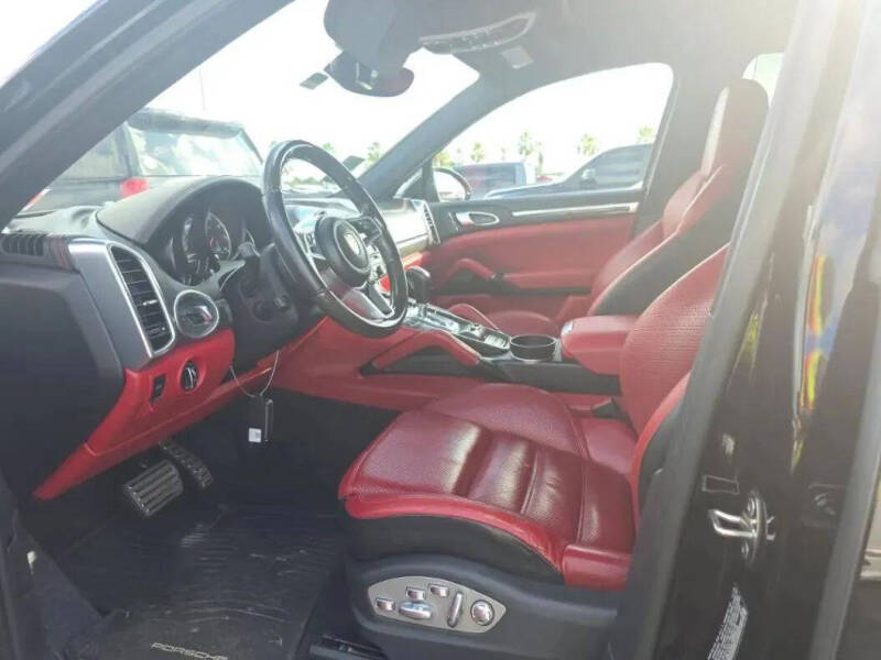 2016 Porsche Cayenne