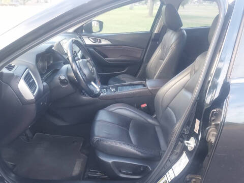 2017 Mazda MAZDA3 Touring