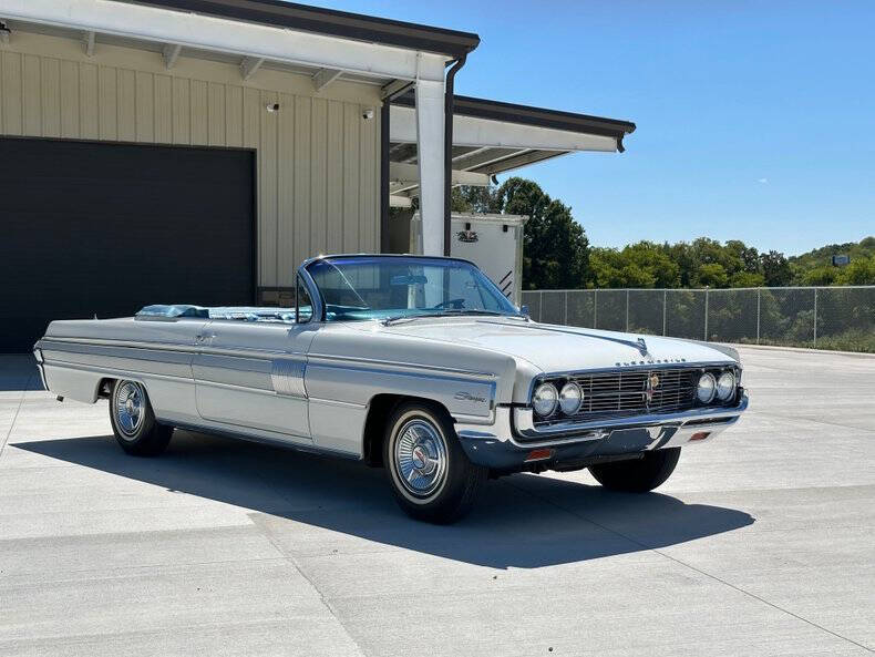 1962 Oldsmobile Starfire
