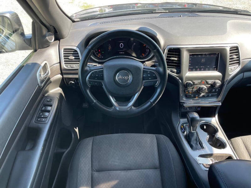 2018 Jeep Grand Cherokee Laredo E