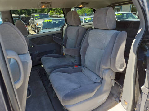 2009 Toyota Sienna LE 7-Passenger