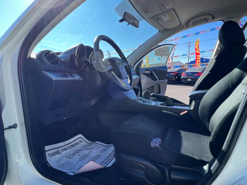 2012 Mazda MAZDA3 i Touring