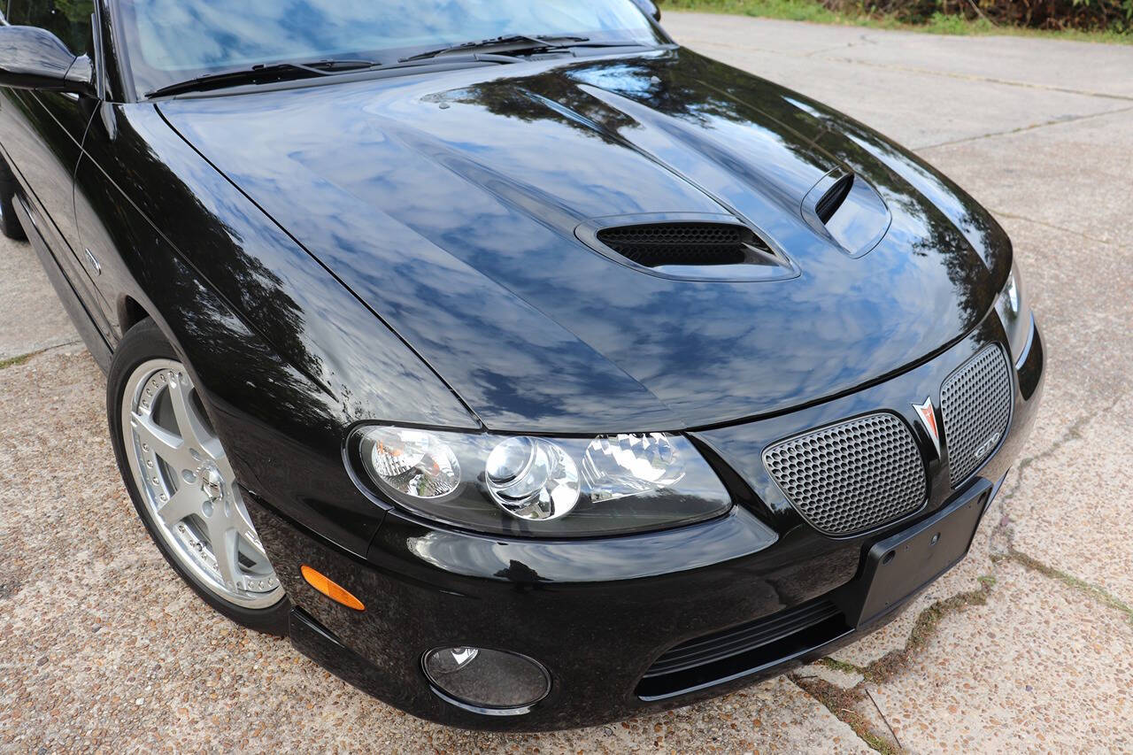 2006 Pontiac GTO for sale at Elite Auto Specialties LLC in Deland, FL