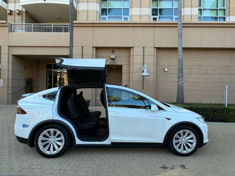 2020 Tesla Model X Long Range Plus